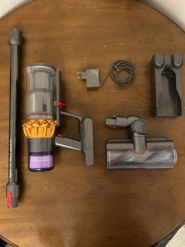 Dyson v15 aspirateur sans - ,